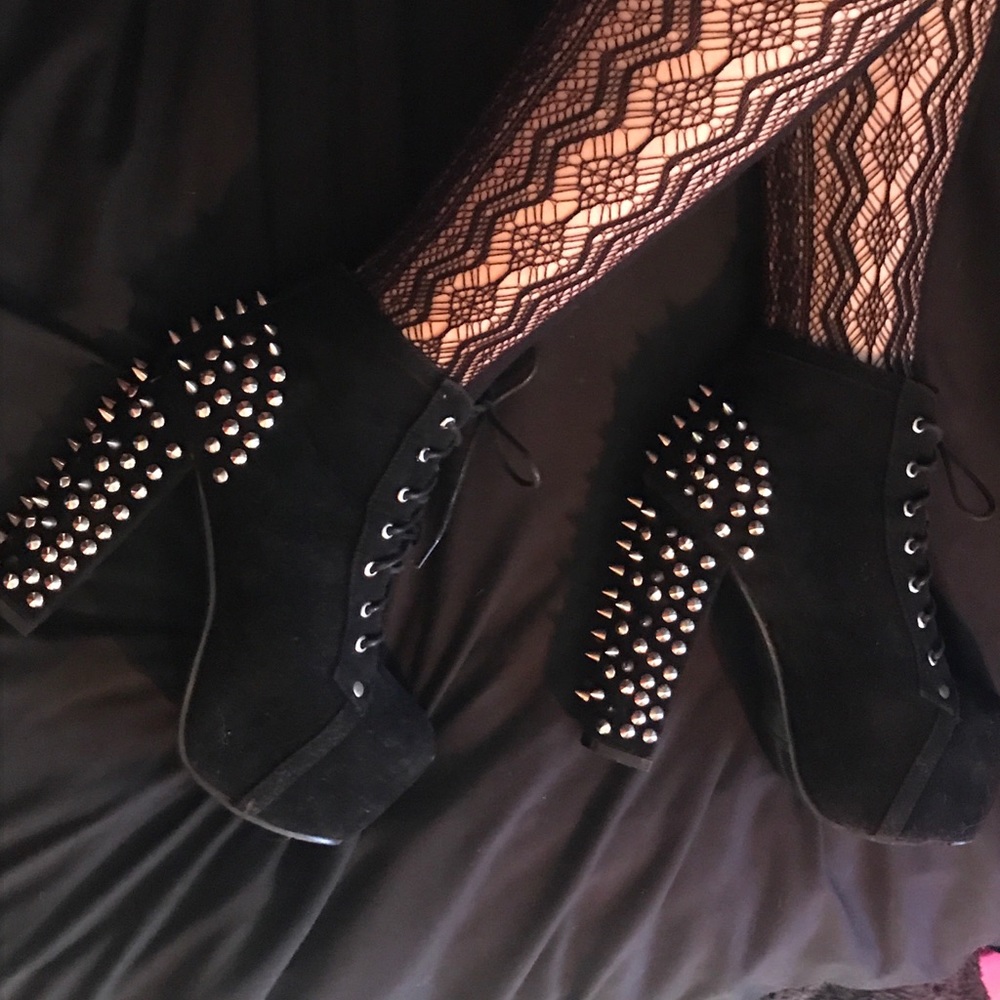 Spiked ankle boots